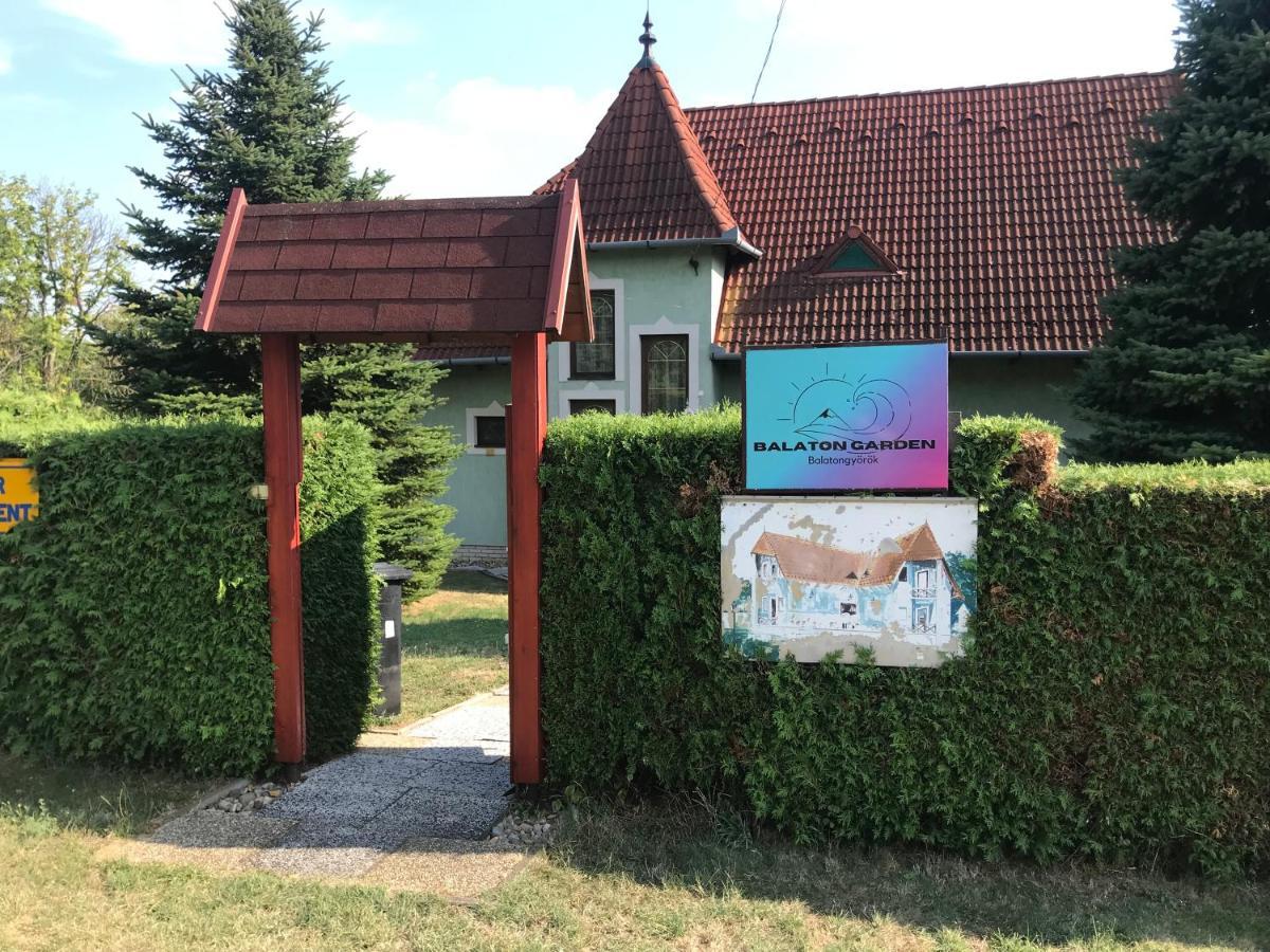 Apartamento Balaton Garden Balatongyörök Exterior foto