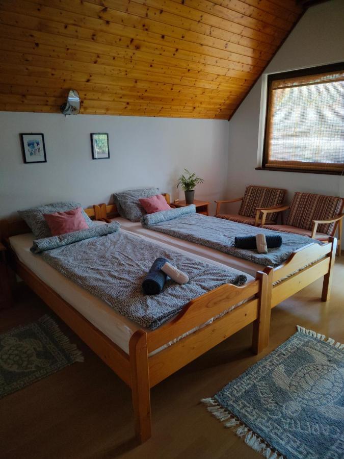 Apartamento Balaton Garden Balatongyörök Exterior foto