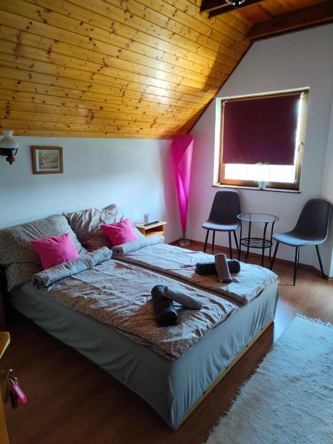 Apartamento Balaton Garden Balatongyörök Exterior foto