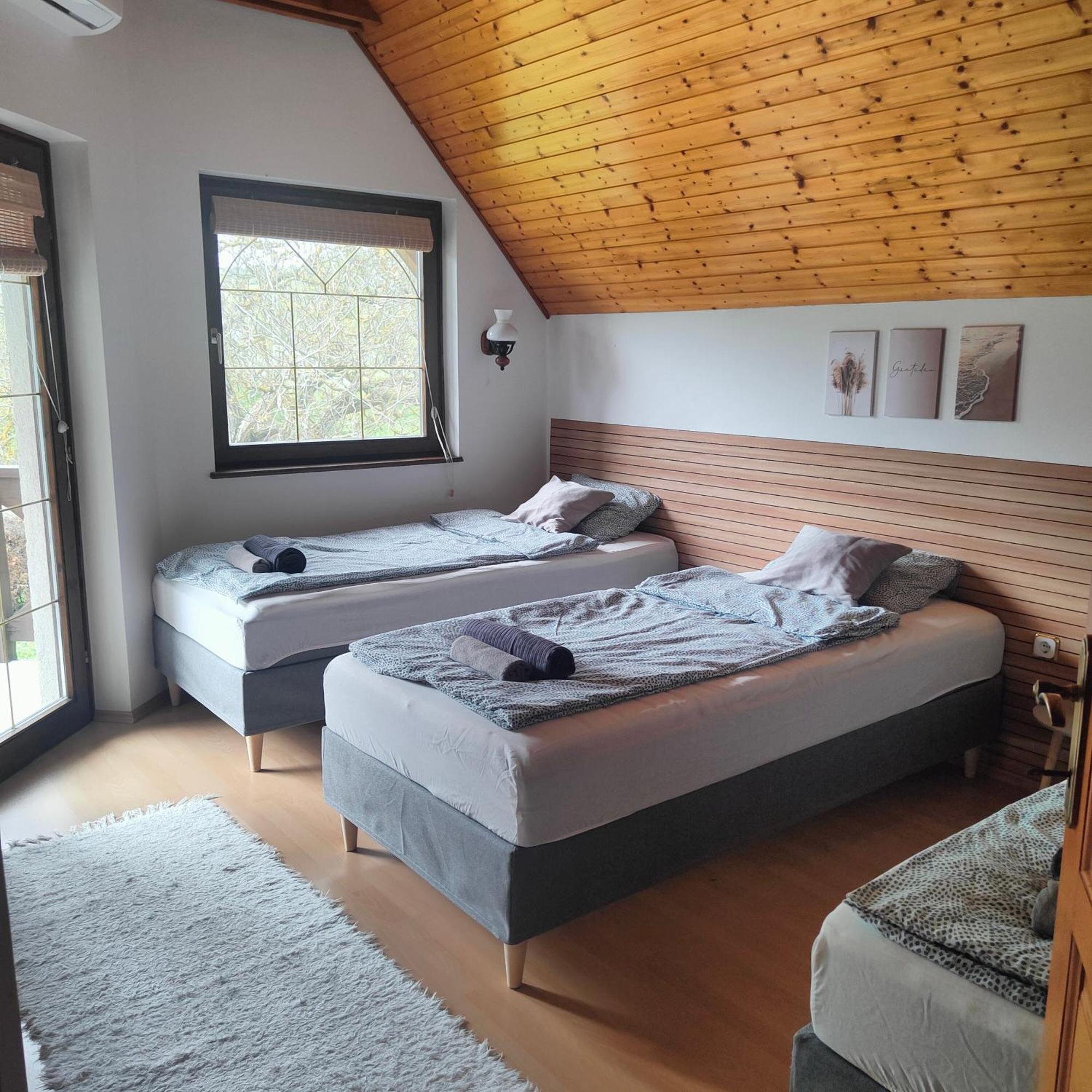 Apartamento Balaton Garden Balatongyörök Exterior foto